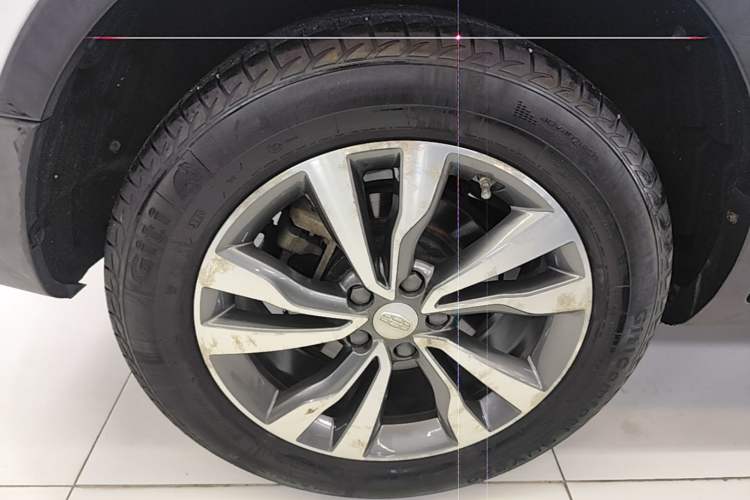 Used Geely Auto Emgrand X7 Sport 2016 1.8TD Automatic Smart Connectivity Version Right Rear Wheel Hub