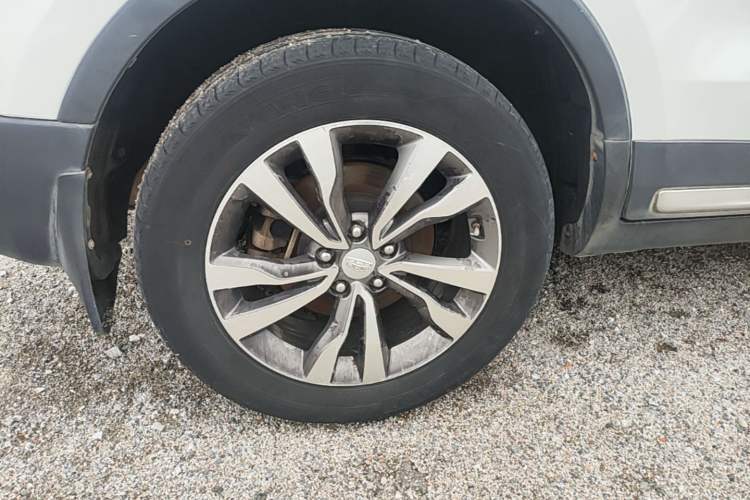 Used Geely Auto Emgrand X7 Sport 2016 2.0L Manual ZhiShang Version Right Rear Wheel Hub