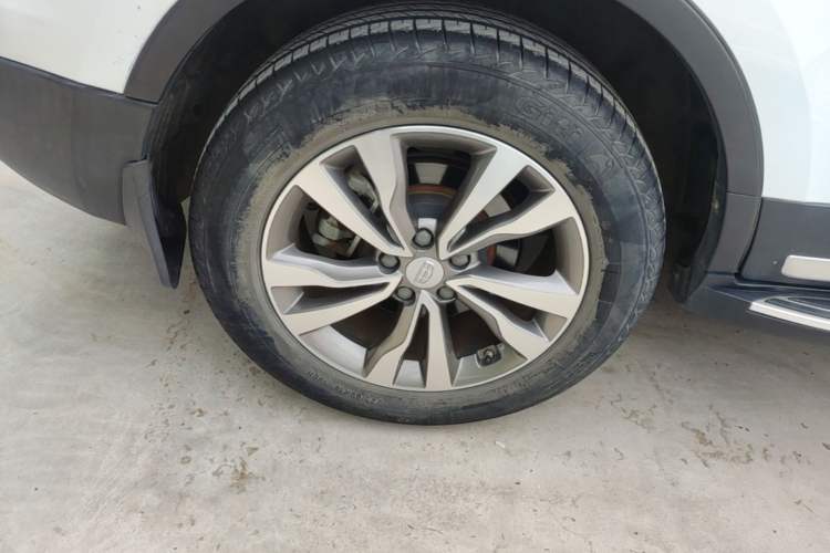 Used Geely Auto Emgrand X7 Sport 2016 1.8TD Automatic Smart Model Right Rear Wheel Hub