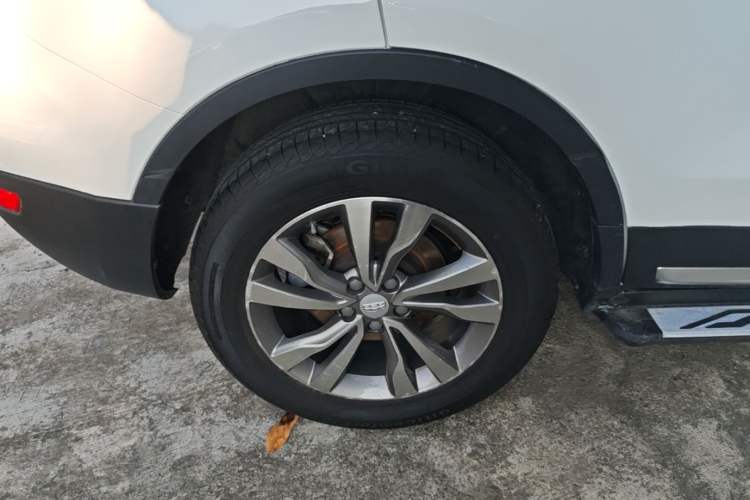 Used Geely Auto Emgrand X7 Sport 2016 1.8TD Automatic ZhiShang Model Right Rear Wheel Hub