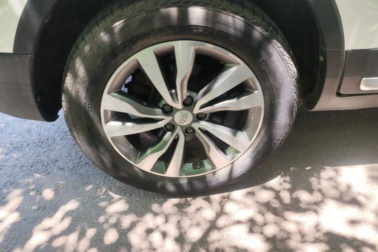 Used Geely Auto Emgrand X7 Sport 2016 1.8TD Automatic Smart Connectivity Version Right Rear Wheel Hub