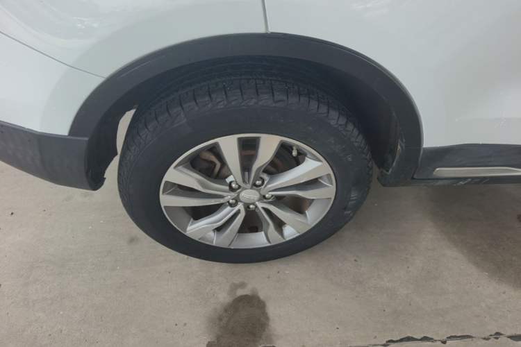 Used Geely Auto Emgrand X7 Sport 2016 1.8TD Automatic Smart Connectivity Version Right Rear Wheel Hub