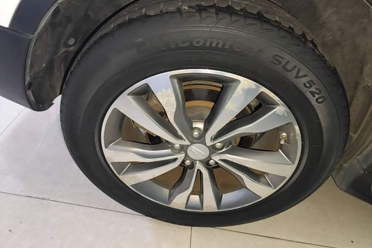 Used Geely Auto Emgrand X7 Sport 2016 1.8TD Automatic Smart Model Right Rear Wheel Hub