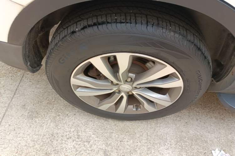 Used Geely Auto Emgrand X7 Sport 2016 1.8TD Automatic Smart Connectivity Version Right Rear Wheel Hub