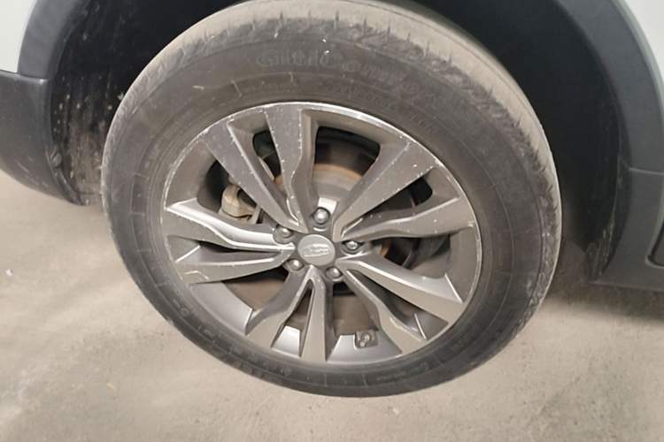 Used Geely Auto Emgrand X7 Sport 2016 1.8TD Automatic ZhiShang Model Right Rear Wheel Hub