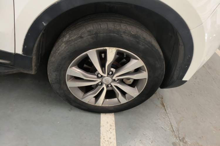 Used Geely Auto Emgrand X7 Sport 2016 1.8TD Automatic Smart Connectivity Version Right Rear Wheel Hub