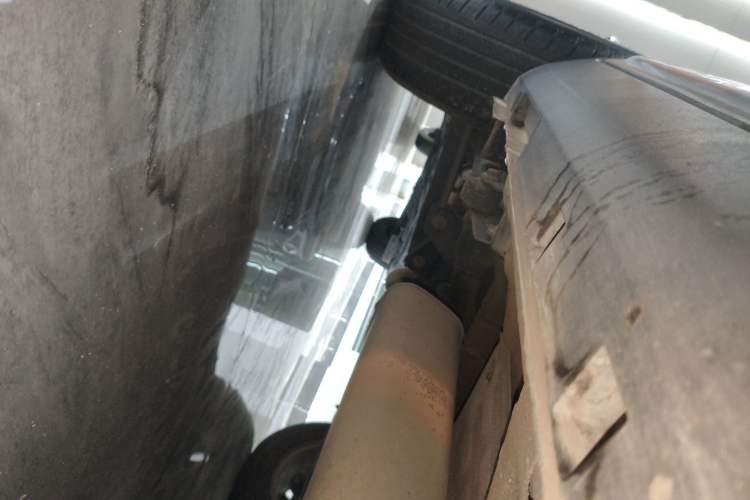 Used Geely Auto Emgrand X7 Sport 2016 1.8TD Automatic ZhiZun Version Right Side Sill
