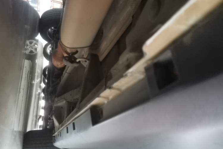 Used Geely Auto Emgrand X7 Sport 2016 2.0L Manual ZhiShang Version Right Side Sill