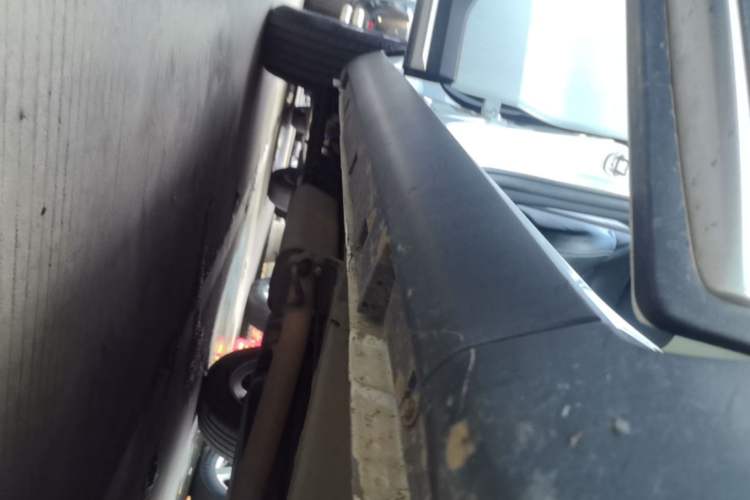 Used Geely Auto Emgrand X7 Sport 2016 1.8TD Automatic Smart Model Right Side Sill