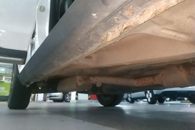 Used Geely Auto Emgrand X7 Sport 2016 1.8TD Automatic Smart Model Right Side Sill