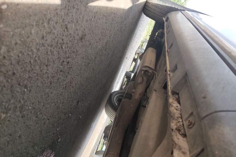 Used Geely Auto Emgrand X7 Sport 2016 2.0L Manual Smart Connect Version Right Side Sill