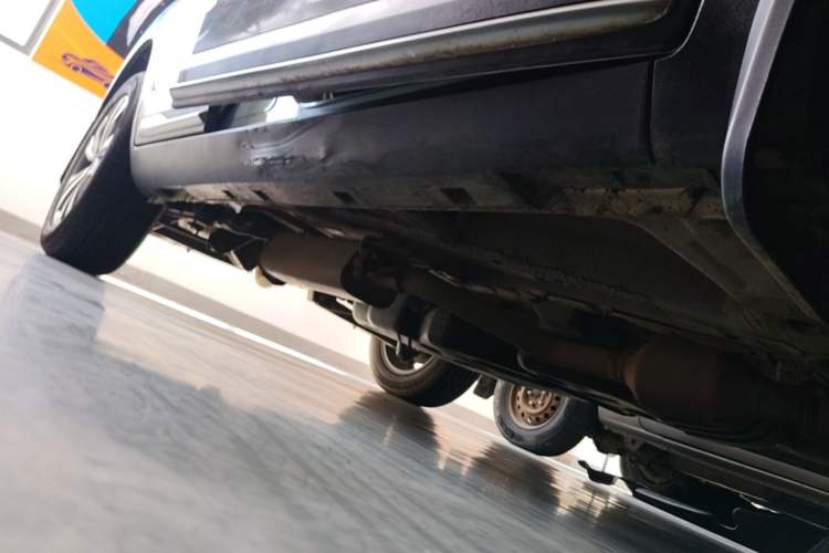 Used Geely Auto Emgrand X7 Sport 2016 2.0L Manual Smart Connect Version Right Side Sill