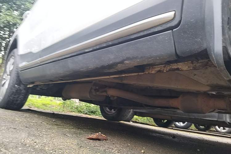 Used Geely Auto Emgrand X7 Sport 2016 1.8TD Automatic Smart Connectivity Version Right Side Sill