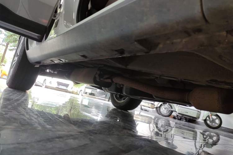 Used Geely Auto Emgrand X7 Sport 2016 1.8TD Automatic ZhiZun Version Right Side Sill
