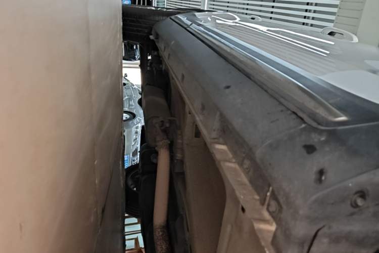 Used Geely Auto Emgrand X7 Sport 2016 1.8TD Automatic Smart Model Right Side Sill