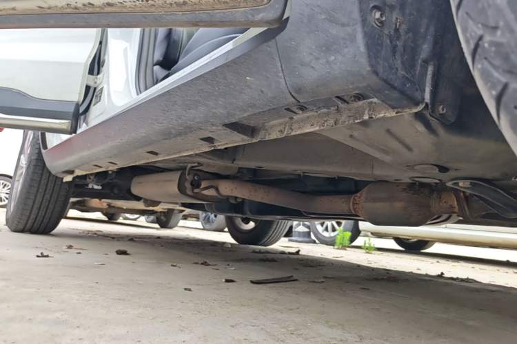 Used Geely Auto Emgrand X7 Sport 2016 2.0L Manual ZhiShang Version Right Side Sill