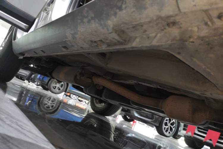 Used Geely Auto Emgrand X7 Sport 2016 1.8TD Automatic ZhiZun Version Right Side Sill