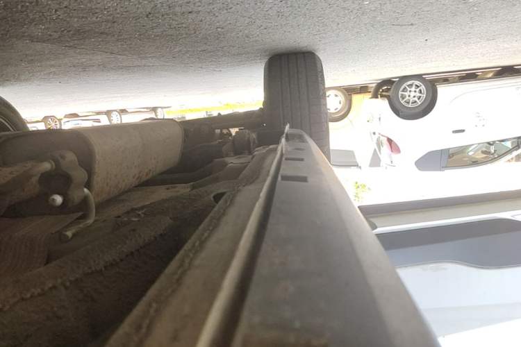 Used Geely Auto Emgrand X7 Sport 2016 2.0L Manual ZhiShang Version Right Side Sill