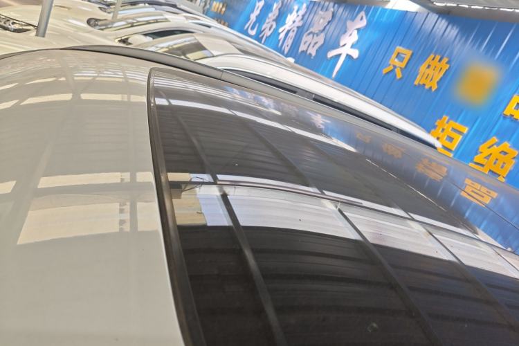 Used Geely Auto Emgrand X7 Sport 2016 2.0L Manual ZhiShang Version Roof