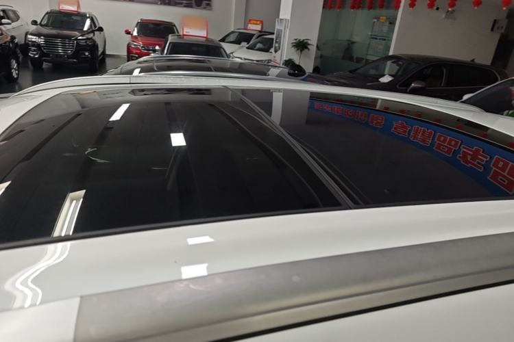 Used Geely Auto Emgrand X7 Sport 2016 1.8TD Automatic Smart Connectivity Version Roof