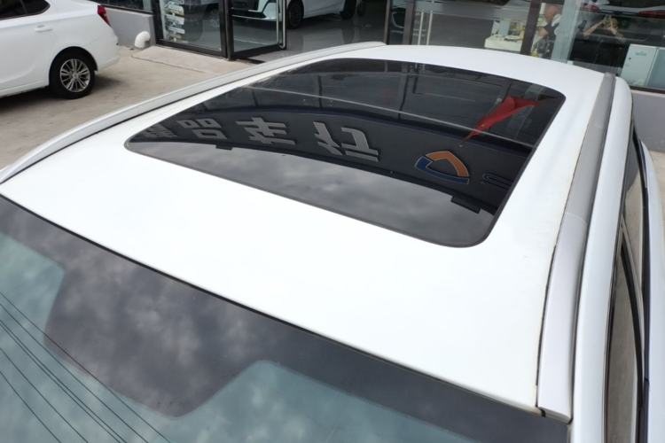 Used Geely Auto Emgrand X7 Sport 2016 1.8TD Automatic Smart Connectivity Version Roof