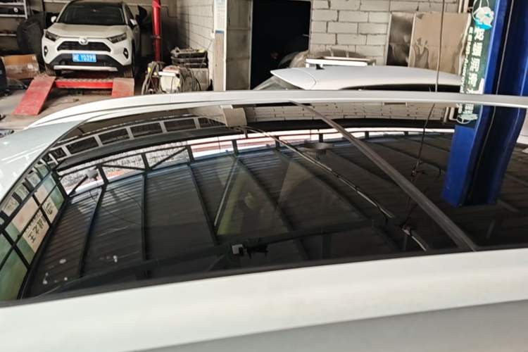 Used Geely Auto Emgrand X7 Sport 2016 2.0L Manual Smart Connect Version Roof