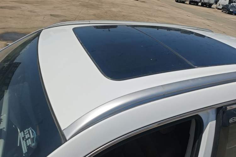 Used Geely Auto Emgrand X7 Sport 2016 1.8TD Automatic ZhiZun Version Roof