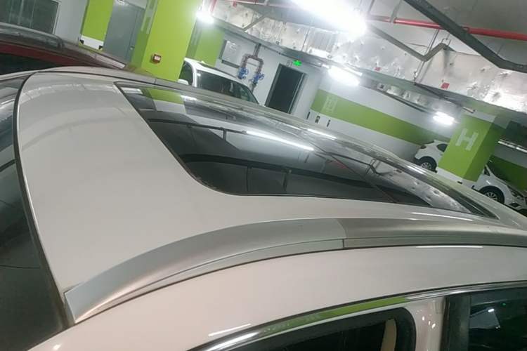 Used Geely Auto Emgrand X7 Sport 2016 1.8TD Automatic Smart Model Roof
