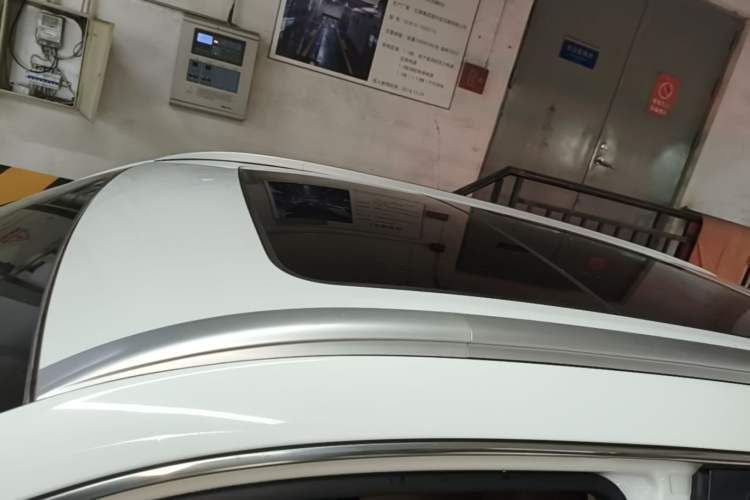 Used Geely Auto Emgrand X7 Sport 2016 1.8TD Automatic ZhiZun Version Roof