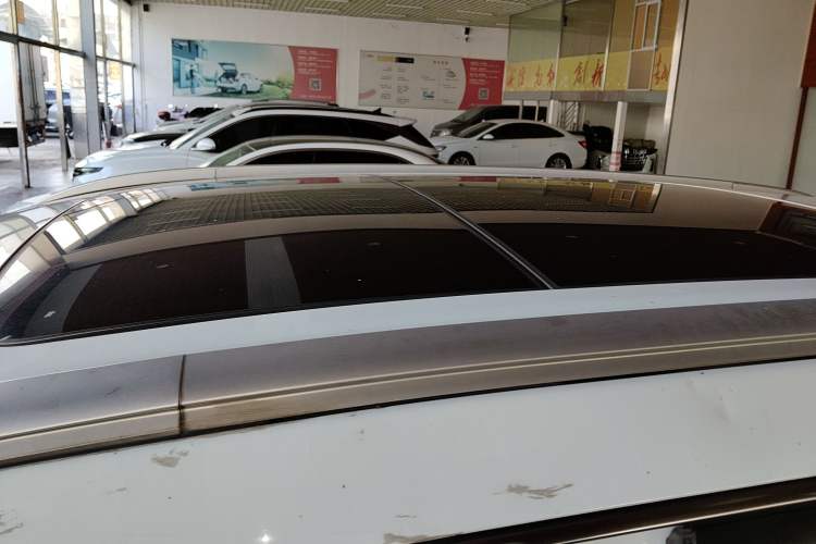 Used Geely Auto Emgrand X7 Sport 2016 1.8TD Automatic All-Wheel-Drive ZhiZun Edition Roof