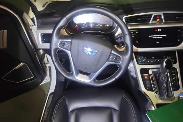 Used Geely Auto Emgrand X7 Sport 2016 1.8TD Automatic Smart Model Steering Wheel