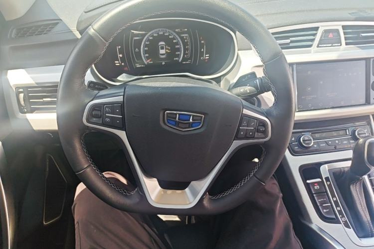 Used Geely Auto Emgrand X7 Sport 2016 1.8TD Automatic Smart Model Steering Wheel
