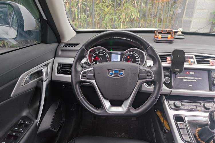 Used Geely Auto Emgrand X7 Sport 2016 2.0L Manual ZhiShang Version Steering Wheel
