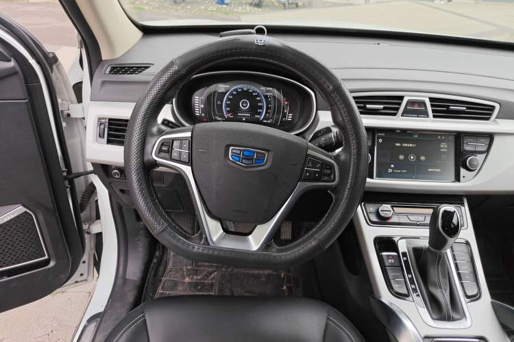 Used Geely Auto Emgrand X7 Sport 2016 1.8TD Automatic Smart Model Steering Wheel