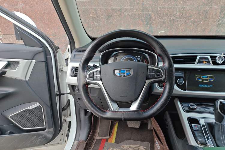 Used Geely Auto Emgrand X7 Sport 2016 1.8TD Automatic Smart Model Steering Wheel
