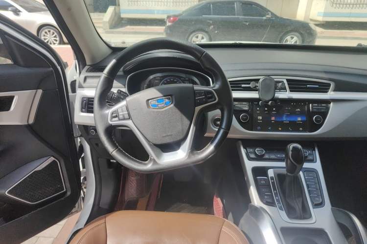Used Geely Auto Emgrand X7 Sport 2016 1.8TD Automatic All-Wheel-Drive ZhiZun Edition Steering Wheel