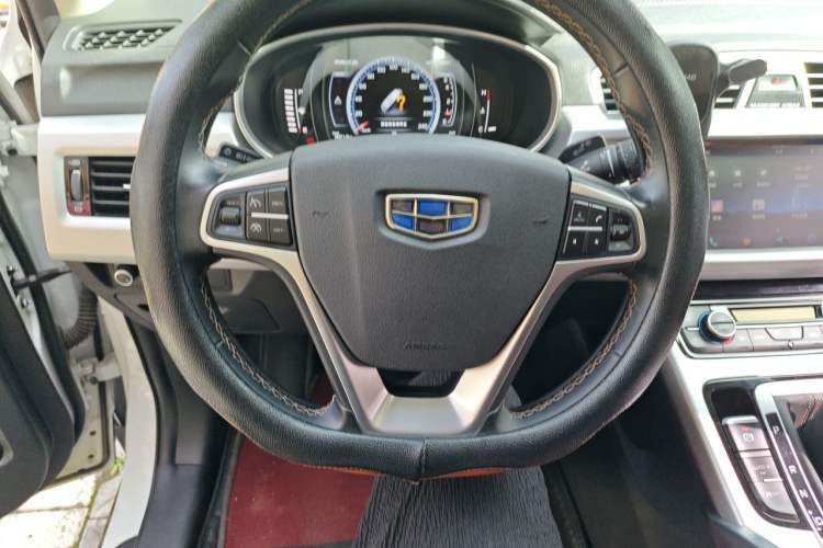 Used Geely Auto Emgrand X7 Sport 2016 1.8TD Automatic All-Wheel-Drive ZhiZun Edition Steering Wheel