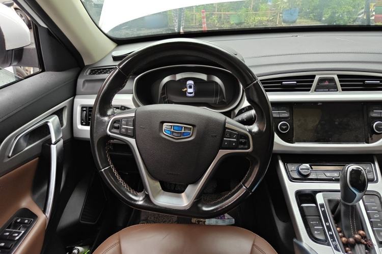 Used Geely Auto Emgrand X7 Sport 2016 1.8TD Automatic All-Wheel Drive Smart Version Steering Wheel