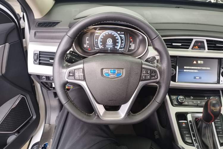 Used Geely Auto Emgrand X7 Sport 2016 1.8TD Automatic Smart Model Steering Wheel