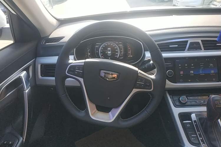 Used Geely Auto Emgrand X7 Sport 2016 1.8TD Automatic Smart Connectivity Version Steering Wheel
