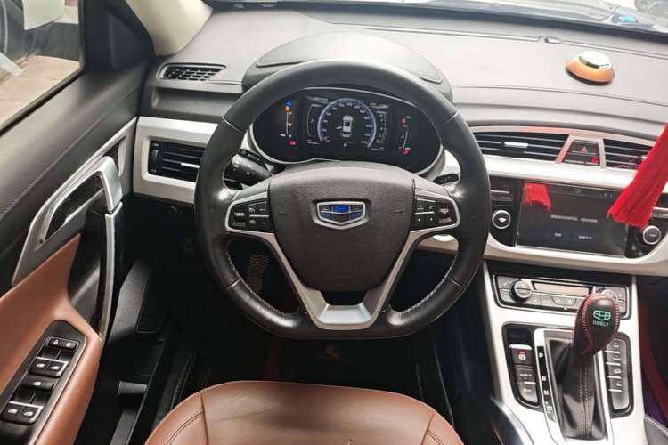 Used Geely Auto Emgrand X7 Sport 2016 1.8TD Automatic ZhiZun Version Steering Wheel