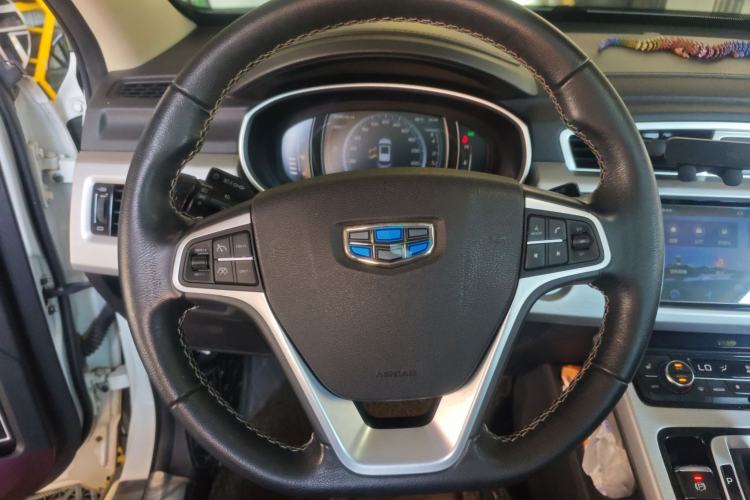Used Geely Auto Emgrand X7 Sport 2016 1.8TD Automatic Smart Model Steering Wheel