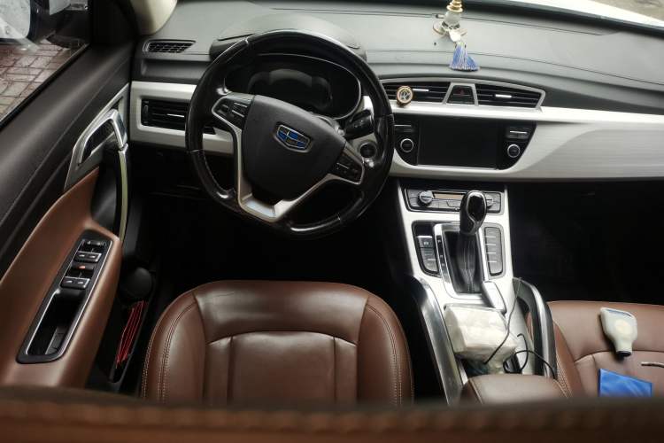 Used Geely Auto Emgrand X7 Sport 2016 1.8TD Automatic ZhiZun Version Steering Wheel