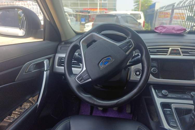 Used Geely Auto Emgrand X7 Sport 2016 2.0L Manual ZhiShang Version Steering Wheel