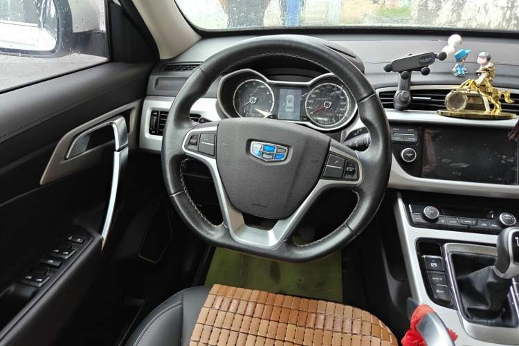 Used Geely Auto Emgrand X7 Sport 2016 2.0L Manual ZhiShang Version Steering Wheel