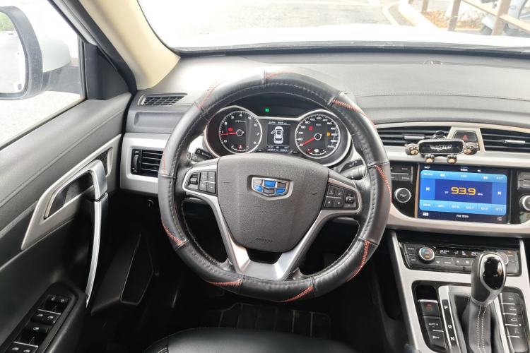 Used Geely Auto Emgrand X7 Sport 2016 1.8TD Automatic ZhiShang Model Steering Wheel