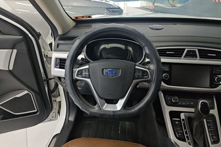 Used Geely Auto Emgrand X7 Sport 2016 1.8TD Automatic All-Wheel-Drive ZhiZun Edition Steering Wheel