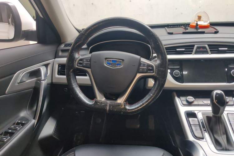 Used Geely Auto Emgrand X7 Sport 2016 1.8TD Automatic Smart Model Steering Wheel