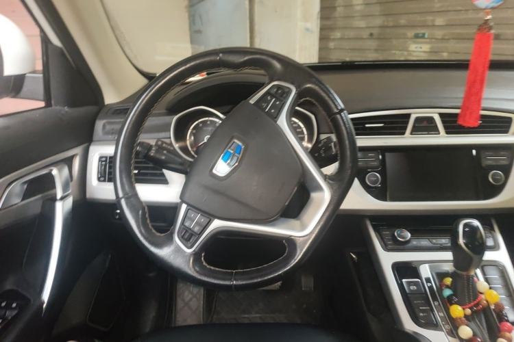 Used Geely Auto Emgrand X7 Sport 2016 1.8TD Automatic ZhiShang Model Steering Wheel