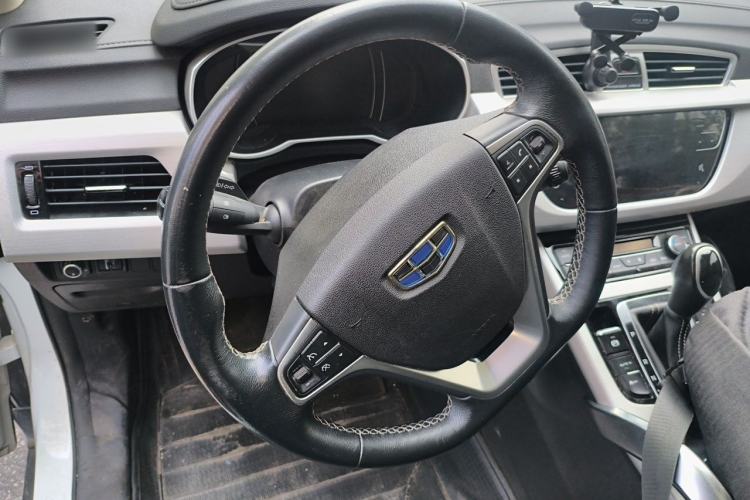 Used Geely Auto Emgrand X7 Sport 2016 1.8TD Automatic Smart Connectivity Version Steering Wheel